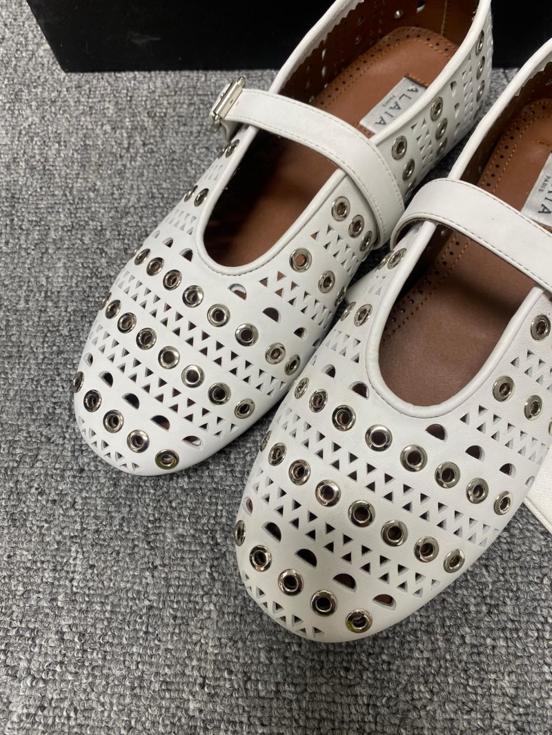Alaia Flat Shoes